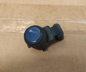 Original BMW E8x E9x 1,3, Serie Parksensor in Le Mans Blau 381 - Bild 1 von 3