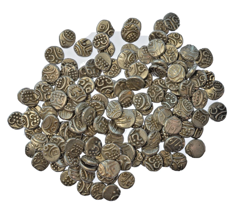 INDIA Travancore Silver Chuckram, Rama Varma IV,1860-1880 AD (bid for one coin) - Image 1 of 2