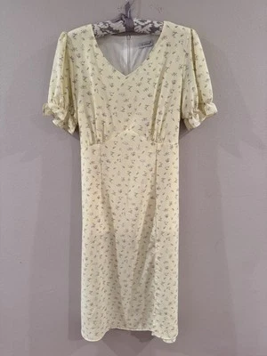 Vestido Babydoll Floral Amarillo Mantequilla Midi Abertura Cottagecore XS/S *Ver Medidas Foto 1 de 4