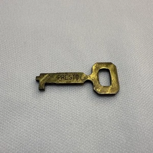 Llave PRESTO tono dorado - Imagen 1 de 3