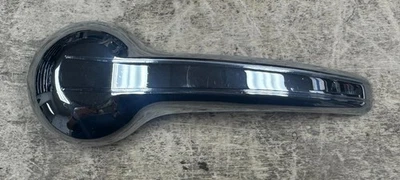 Ручка дверной защелки Triumph TR250 и TR6 - б/у - Изображение 1 из 2