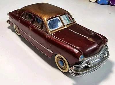 AMT Burgundy 1951 Ford Custom 4 Door 1/24 Plastic Dealer Promo Model Windup HTF - Image 1 of 4