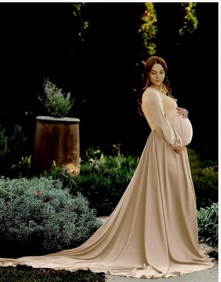 Maternity Dress Sweetheart Neck Long Sleeve Slip With Train Size Small - Image 1 of 4