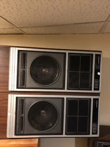 VINTAGE Soundesign Speaker Set 0707A Model:0707A 5w Rms - Picture 1 of 3