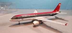 MODELO STARJETS 200 (DJNWA008) NOROESTE A320-200 ESCALA 1:200 CON ENGRANAJE Y SOPORTE - Imagen 1 de 3