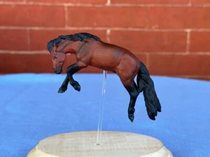 BreyerFest RRS 2024 Venta drástico Mustang Breyer personalizado - Imagen 1 de 1