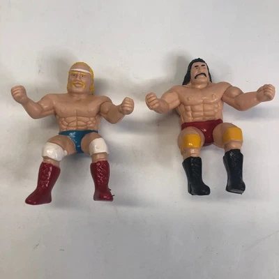 Lote de figuras de lucha libre pulgar vintage de goma Hulk Hogan Iron Sheik juguete coleccionable Foto 1 de 4