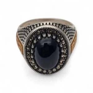 Anillo de hombre vintage en plata 925 con ónix negro cabujón y detalles greca do - Foto 1 di 11