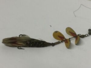 Vintage PFLUEGER Tandem Spinner Fly Fishing Lure 1/0 with Feathers~ HF19