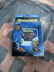 Vintage 1988 Castlevania II Simon’s Quest LCD Video Game (Open Box, Tested) - Picture 1 of 14