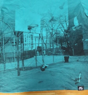 Nike MICHAEL JORDAN No 23 CHICAGO BULLS Air Force I (XL) T-Shirt GREEN - Image 1 of 4