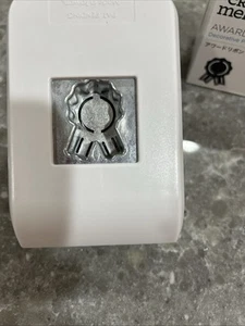 Creative Memories Award Ribbon Decorative Punch - Picture 1 of 2
