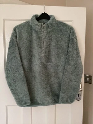 Ladies Size 14 Pale Green Fleece Zipped Long Sleeve Jumper By TU - Image 1 of 2