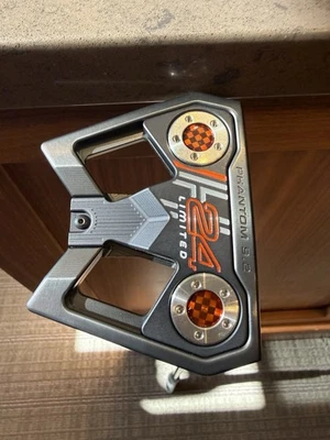 Titleist Scotty Cameron H24 Holiday 2024 Limited Phantom 9.2 Putter RH 34.5 - Image 1 of 4