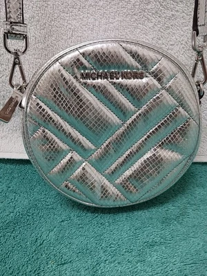 Bandolera Michael Kors "Vivienne" Estilo Cantimplora EXCELENTE Foto 1 de 4