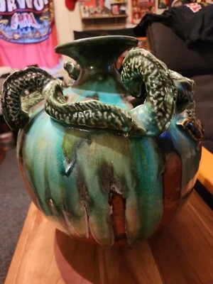 Hermoso jarrón grande vintage asiático marrón y verde esmalte de sal dragón de cerámica Foto 1 de 4