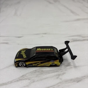Hotwheels Ford Focus "Meguiar's" 1/64 Scale - Picture 1 of 10