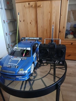 voiture thermique 1/10 - Photo 1/4