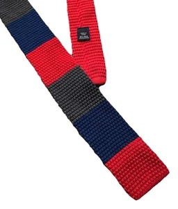 TOMMY HILFIGER Men's Silk Knit Necktie DESIGNER Tie Red Navy Striped EUC - Picture 1 of 5