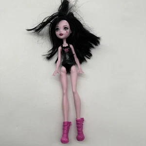 Monster High Draculaura Doll 11” Daughter of Dracula Mattel 2015 - Picture 1 of 7