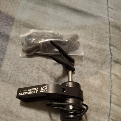 QAD Ultra Rest LD Black LH Full Containment Fall Away Arrow Rest ULDBK-L - Image 1 of 2