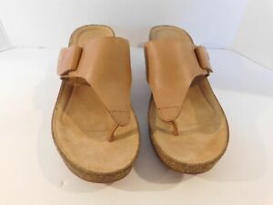 CLARKS ARTISIAN LADIES TERMIRA WEST LEATHER CAMEL THONG WEDGE SANDALS SIZE 11 M