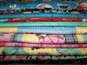TESSUTO COTONE FABBRICA DI CIOCCOLATO I LOVE LUCY Going HOLLYWOOD scelta a U FQ (1/4 yd) - Foto 1 di 16