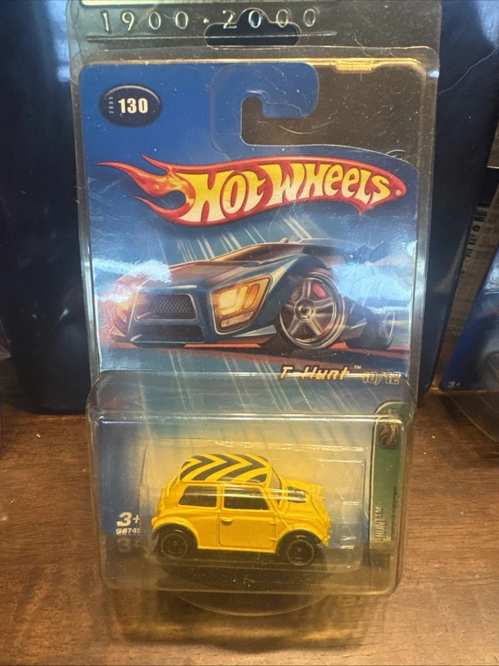 Tarjeta corta Mattel Hot Wheels Treasure Hunt Morris Cooper Vehicle 2004 Foto 1 de 1