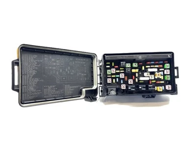 TIPM Integrated Power Module Fuse Box 2010 Ram 1500 04692194AF 591-2383 - Image 1 of 4