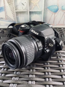 Nikon D40x 10.2MP Digital SLR Camera w/ 18-55mm Lens - Picture 1 of 7