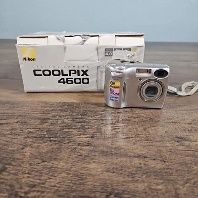 Nikon Coolpix 4600 Digital Camera 4 MP Silver w/ Box & Components No Power On - Image 1 of 4