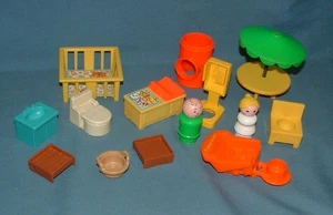 VINTAGE LITTLE PEOPLE ACCESSORIES LOT - FISHER PRICE - USED - Picture 1 of 3