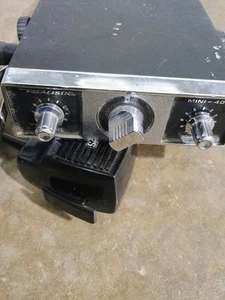 Radio ricetrasmettitore vintage realistica Mini-40 CB - Foto 1 di 3