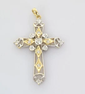 Cruz de filigrana decorativa con acento de diamantes en oro blanco y amarillo de 14 k - Imagen 1 de 3