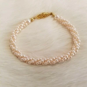 Vtg Coquette Light Pink Bead Bracelet Cottagecore Elegant Twist Faux Pearl 3465 - Picture 1 of 6