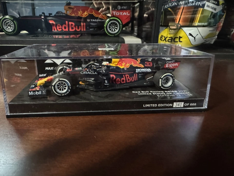 RARE Verstappen RB16B 2021 US GP Acura Livery 1:43 Minichamps - Image 1 of 4