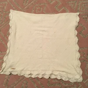Diegui’s White Knit Baby Crib Blanket Scalloped Edges Rosettes 47”x28” Stroller - Picture 1 of 4