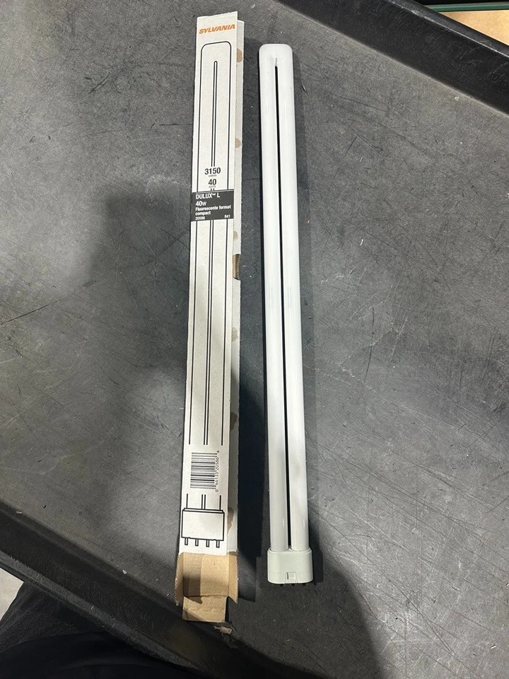 Sylvania 20586- 40 Watt - 4 Pin 2G11 Base - 4100K - CFL - Image 1 of 1