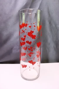 Jarrón alto Libbey Love corazones rojos 10 1/2" vidrio transparente - Imagen 1 de 4