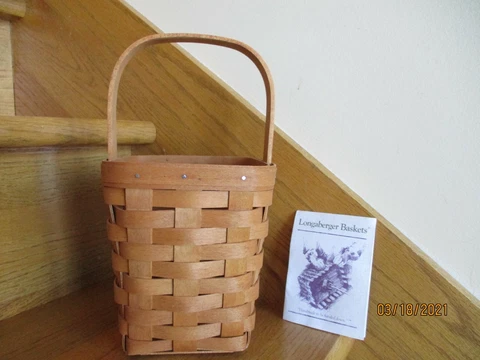 Longaberger Medium Peg Basket handy sit or hang 99 classic *shipping included!* Cover