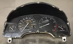 2000 2001 Saturn SL1 SOHC Instrument Speedometer Gauge Cluster - Picture 1 of 3