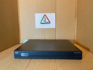 Cisco ISR4321/K9 avec bloc d'alimentation avec bloc d'alimentation IPBase IOS XE et supports Cisco ISR4321 (TVA incluse) - Photo 1/3