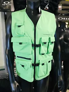 New Oakley Outdoor Vest Green Camping Fishing Hunting Tactical Small $280 Retail - Picture 1 of 5