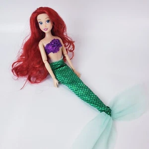 Muñeca Disney Clásica Princesa Ariel Sirenita Tienda Disney Brazos Articulados - Imagen 1 de 4