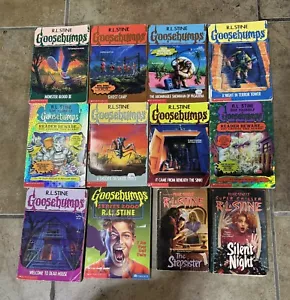 Lot 12 Vintage PB Books Goosebumps First Scholastic Printing 1990s R L Stine - Foto 1 di 13