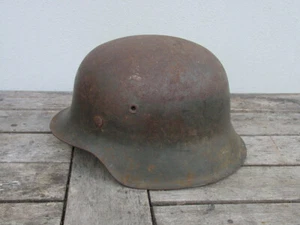Stahlhelm M 42 Wehrmacht Fundzustand  2 Weltkrieg  Original - Imagen 1 de 13