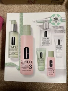 NEW In Box- CLINIQUE 3 Women’s Gift Set - Picture 1 of 2