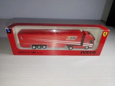 Iveco Stralis Scuderia Ferrari Modellino 1:87 Camion New Ray Da Collezione - Immagine 1 di 4