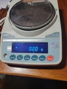 A&D Weighing Scale FX-2000i Toploading Balance 2200g x 0.01g Ext. Calibration - Picture 1 of 6