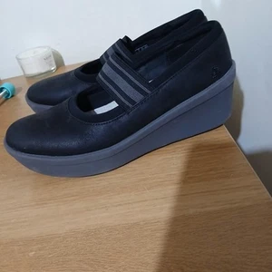 Clarks Cloudsteppers Black Wedge Shoes Size 4.5 - Picture 1 of 5